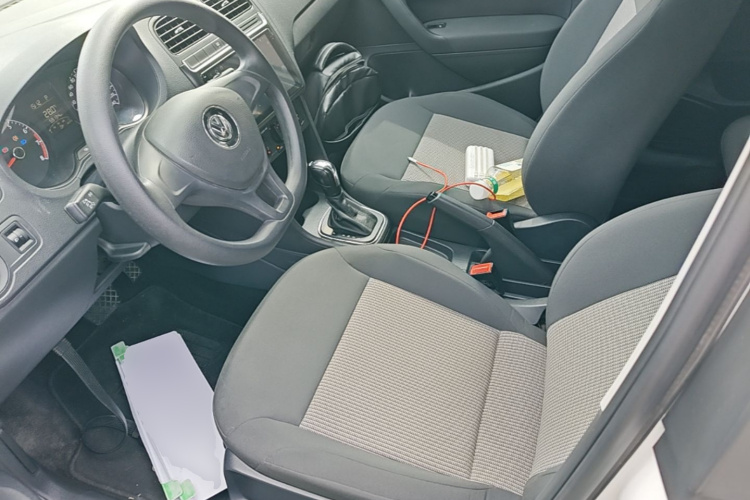 Volkswagen Polo 2016 #15 Volkswagen Polo 2016 car image #15