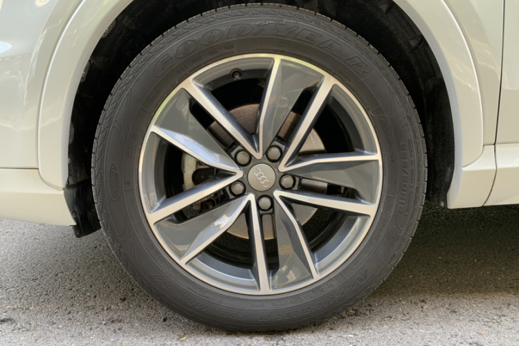 Audi Q3 2019 #7 Audi Q3 2019 car image #7
