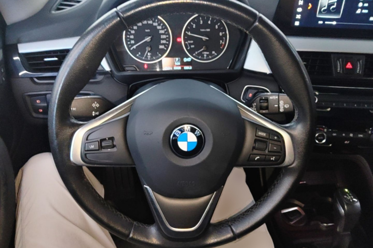 BMW X1 2017 car image #11