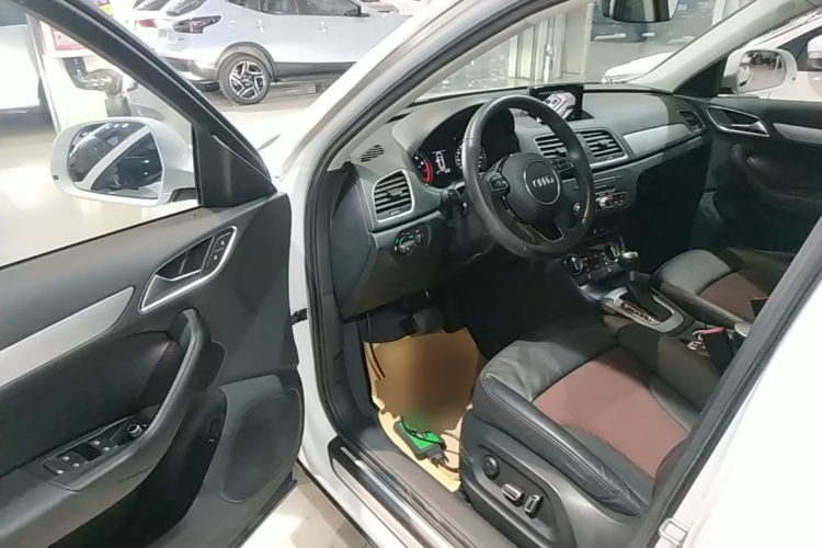 Audi Q3 2019 #16 Audi Q3 2019 car image #16