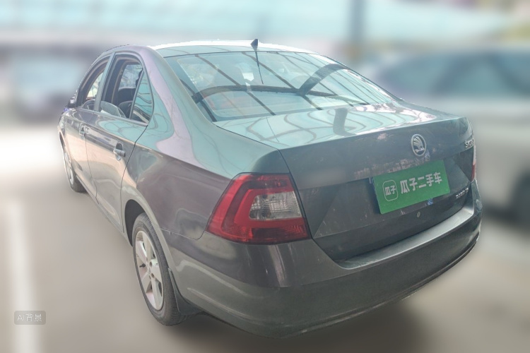 Skoda Rapid 2014 #5 Skoda Rapid 2014 car image #5