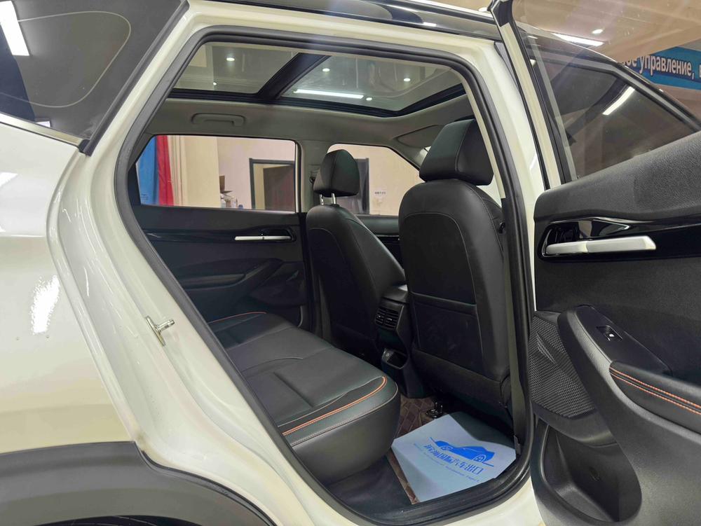 Kia Seltos 2023 image de voiture #22