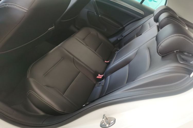 Volkswagen Golf 2016 imagen de coche #13