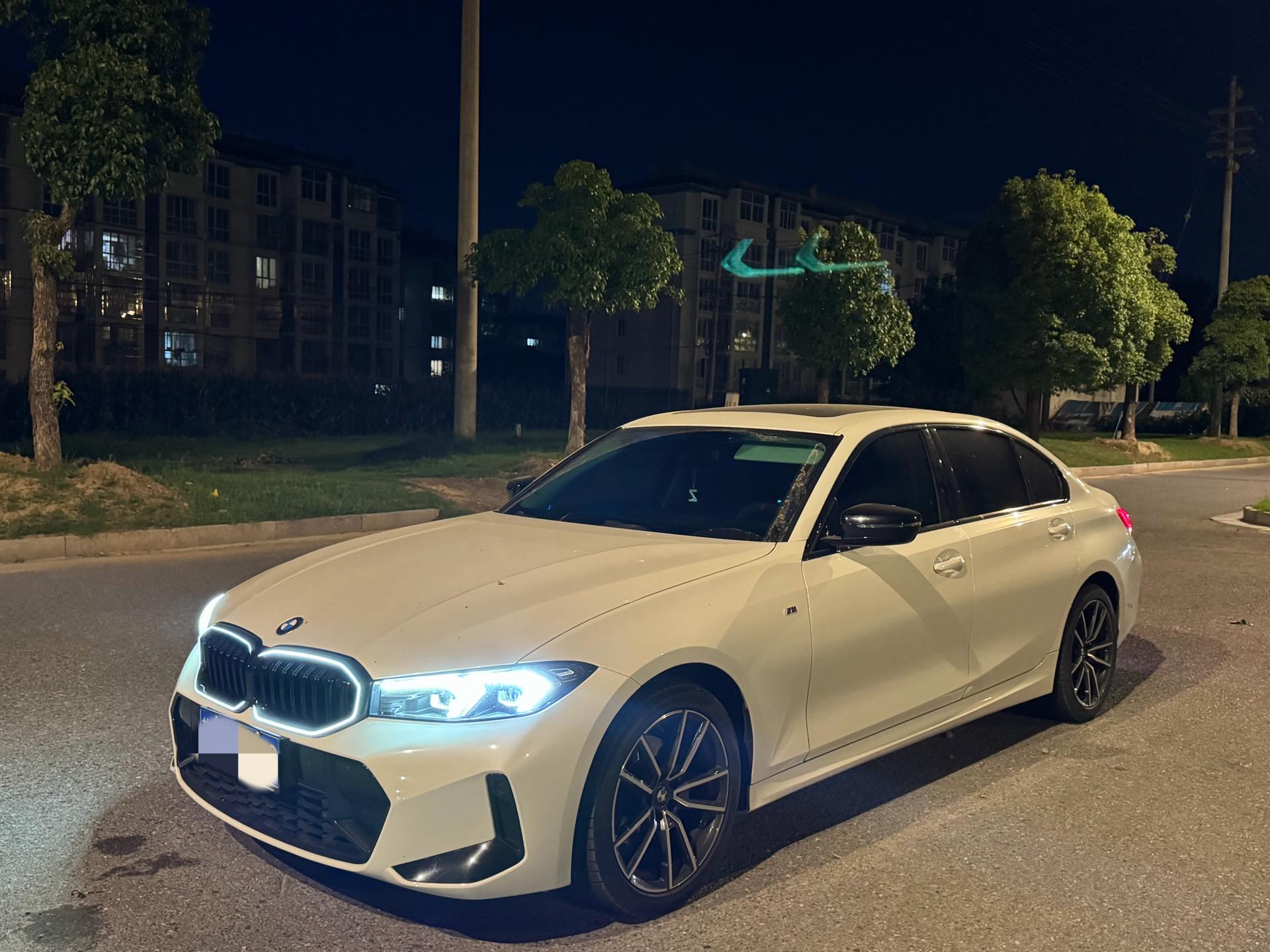 BMW 3 Series 2023 BMW 3 Series 2023 car image