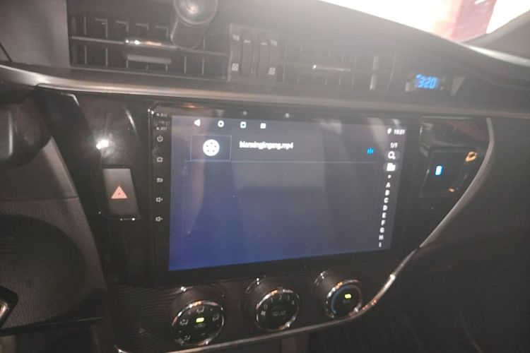 Toyota Corolla 2016 #13 Toyota Corolla 2016 car image #13