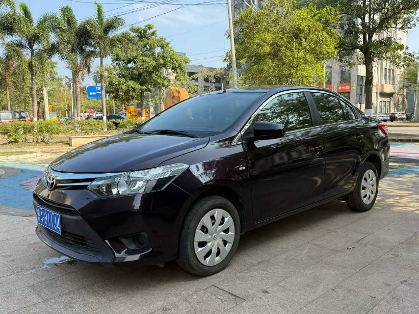 Toyota Vios 2015 Toyota Vios 2015 immagine di auto