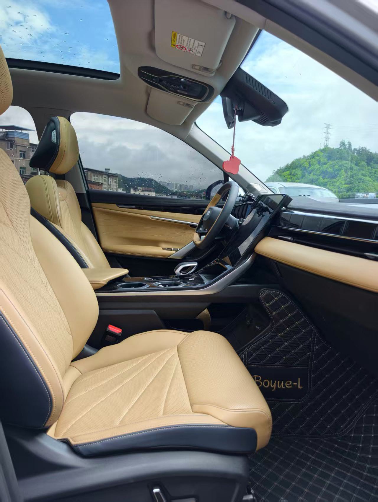 GEELY Boyue L 2023 car image #3