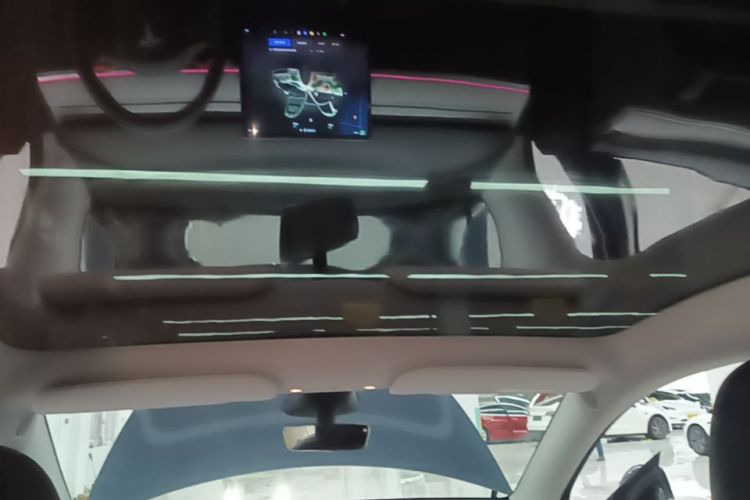 Tesla Model Y 2024 #20 Tesla Model Y 2024 car image #20