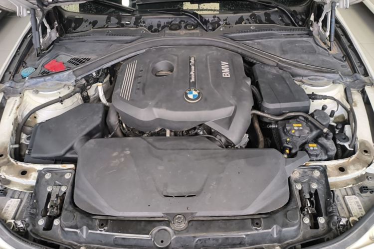 BMW 3 Series 2017 #22 BMW 3 Series 2017 car image #22