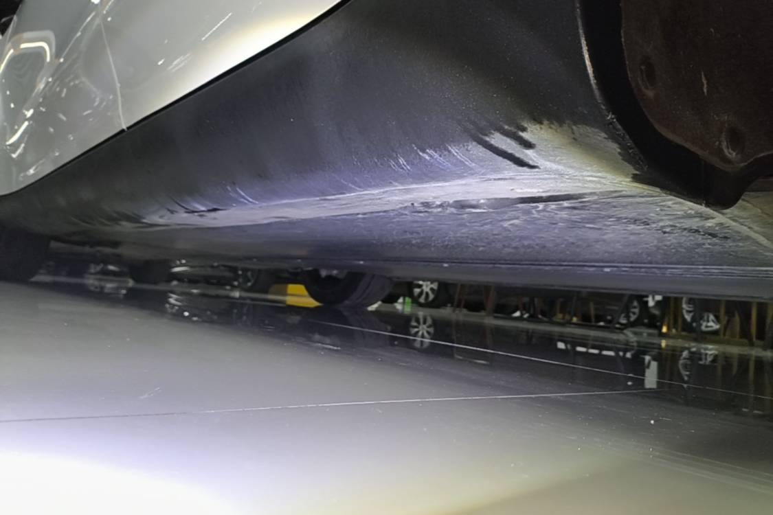 Tesla Model Y 2024 car image #25