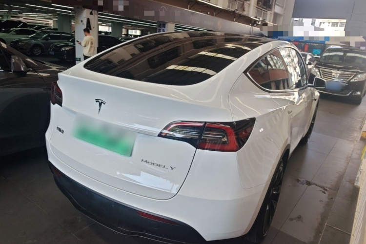 Tesla Model Y 2023 #7 Tesla Model Y 2023 immagine di auto #7