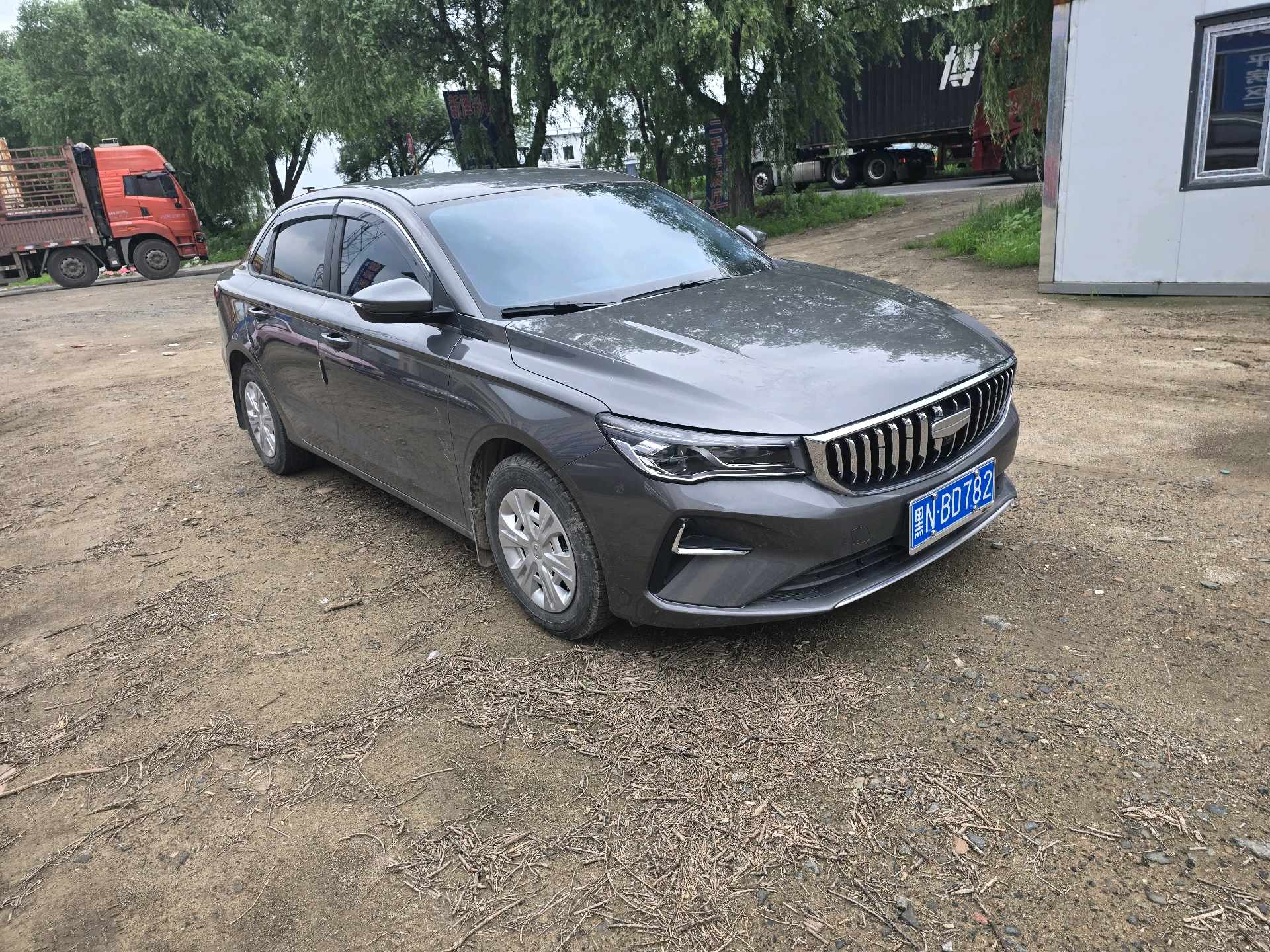 GEELY Emgrand 2025 #3 GEELY Emgrand 2025 car image #3