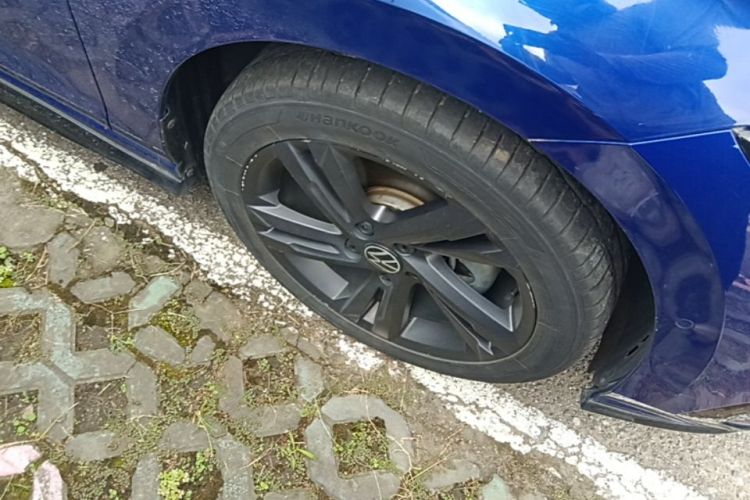 Volkswagen Golf 2021 car image #9