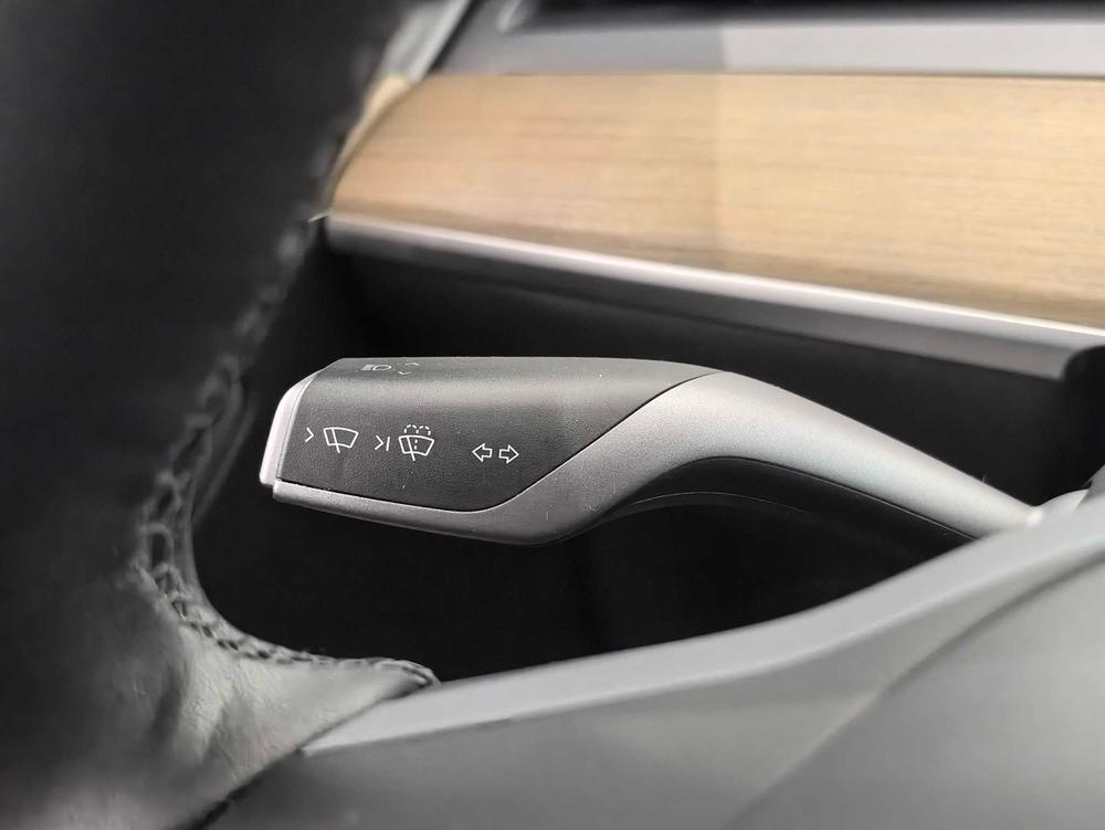 Tesla Model Y 2022 #26 Tesla Model Y 2022 car image #26