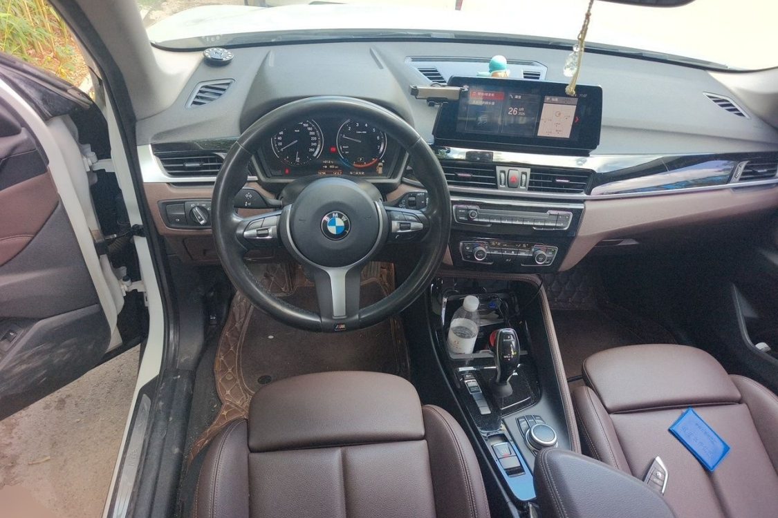 BMW X1 2020 car image #24