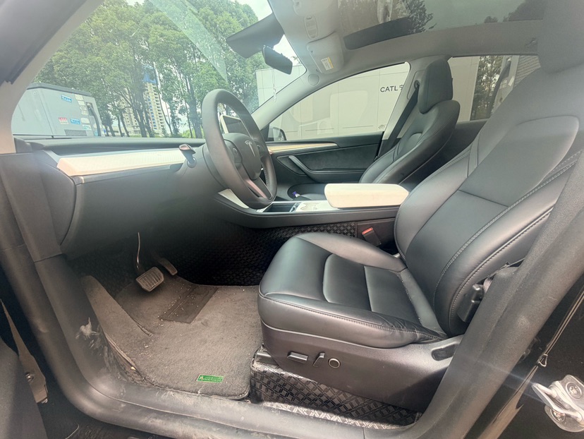 Tesla Model Y 2023 #6 Tesla Model Y 2023 immagine di auto #6