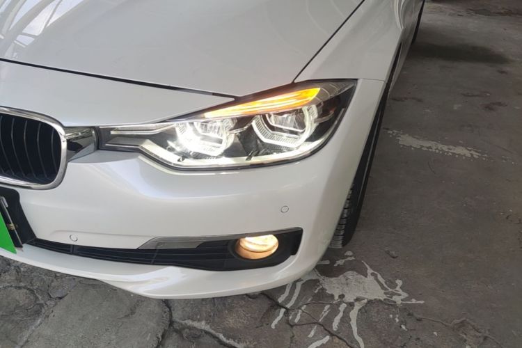 BMW 3 Series 2016 immagine di auto #23