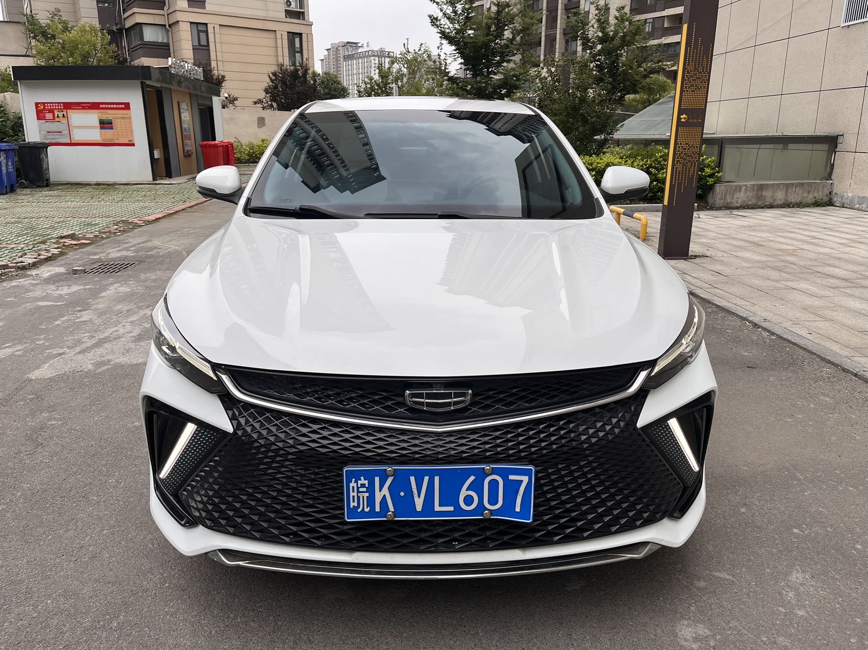 GEELY Emgrand L 2022 car image #2