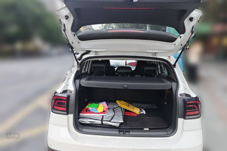 Volkswagen T-Cross 2019 car image #21