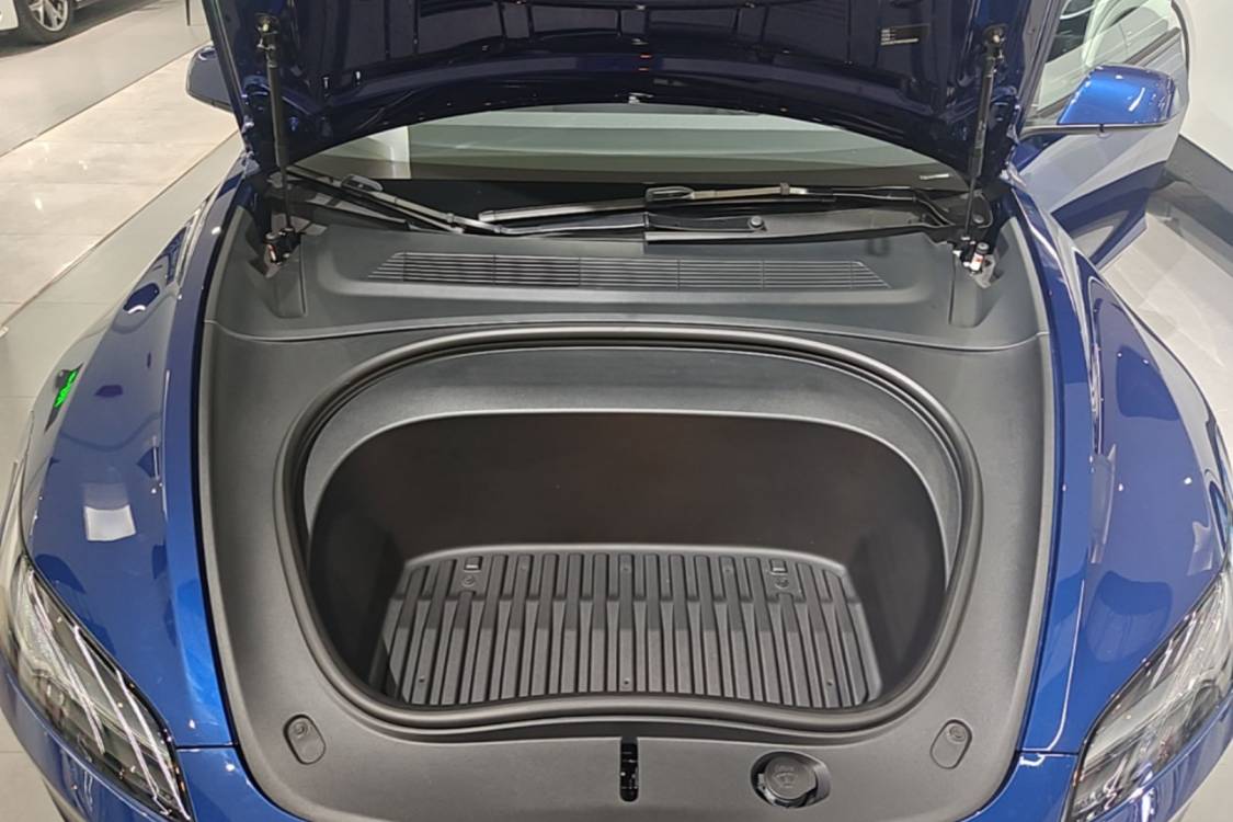 Tesla Model 3 2024 #6 Tesla Model 3 2024 صورة سيارة #6