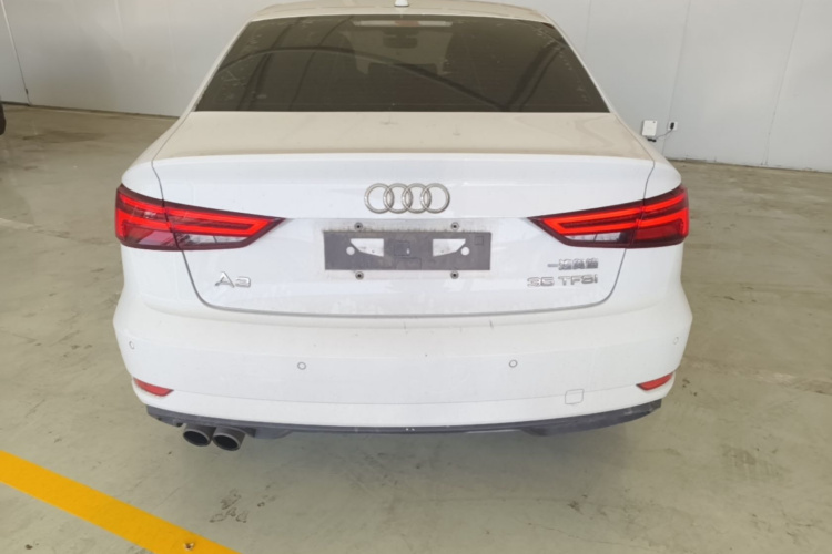 Audi A3 2018 car image #4