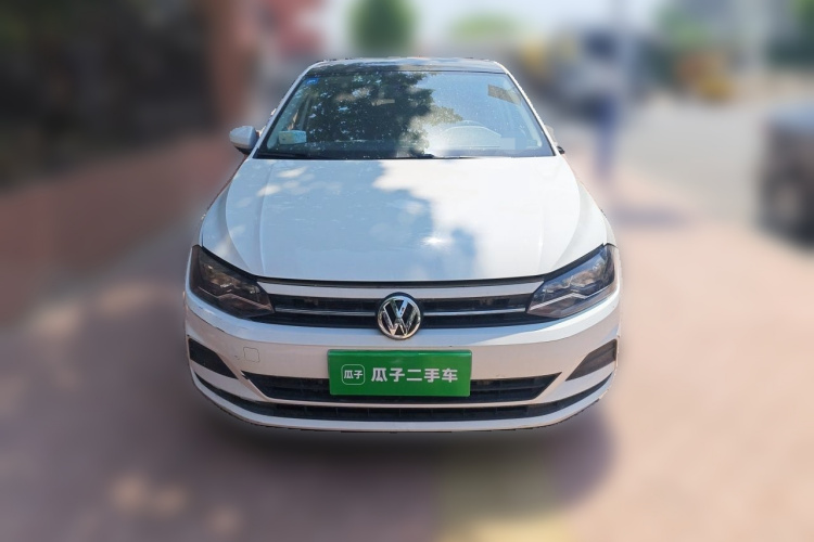 Volkswagen Polo 2020 car image #3