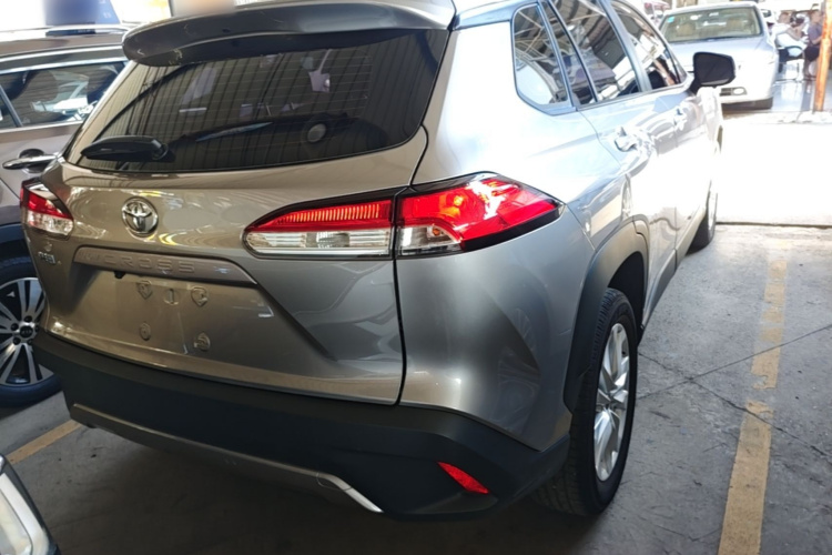 Toyota Corolla Cross 2024 immagine di auto #5