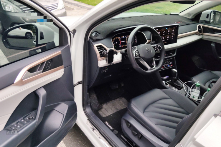 Volkswagen Tharu 2024 immagine di auto #18