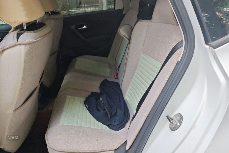 Volkswagen Polo 2018 car image #19
