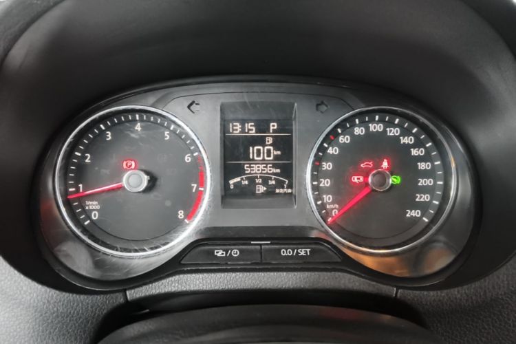 Volkswagen Polo 2017 car image #12