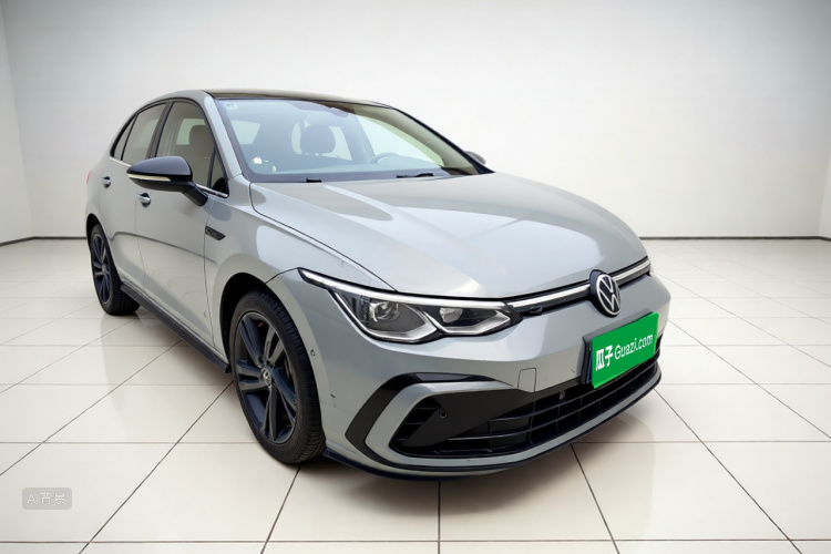 Volkswagen Golf 2022 car image #4