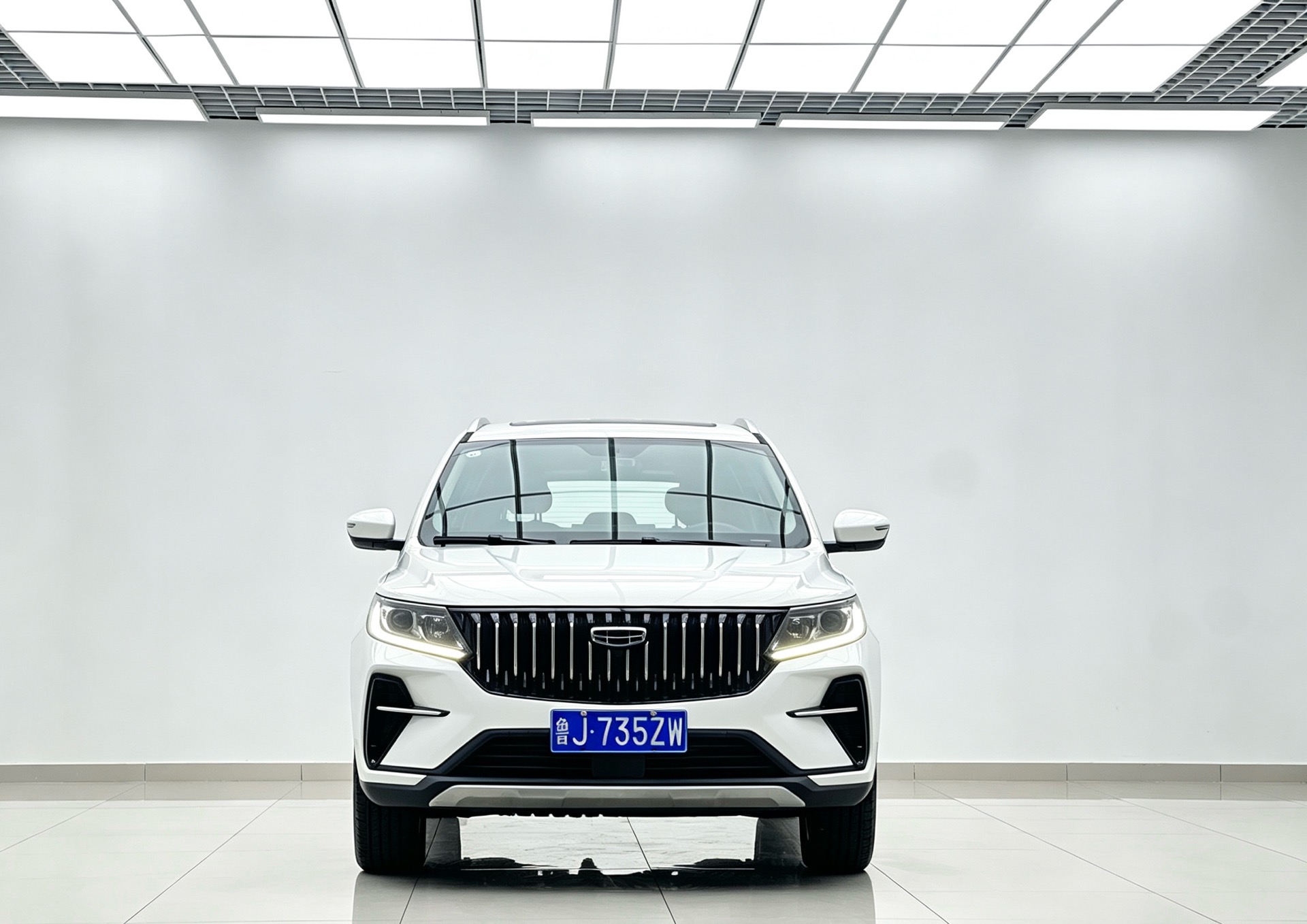 GEELY Vision X6 2023 car image #4