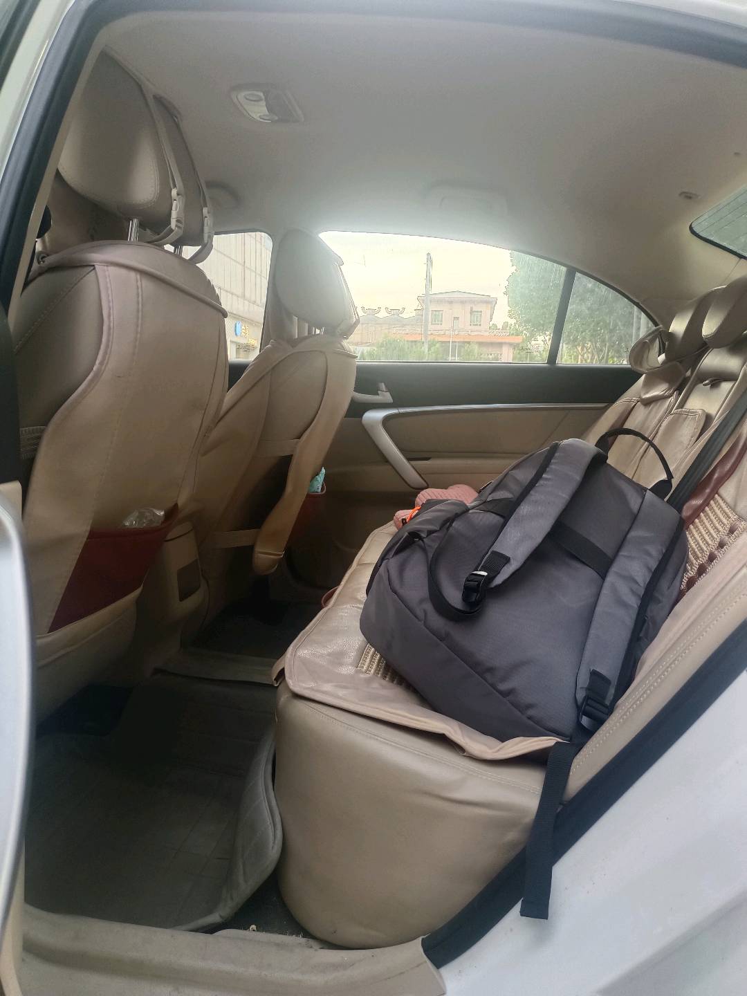 GEELY Emgrand 2017 car image #6