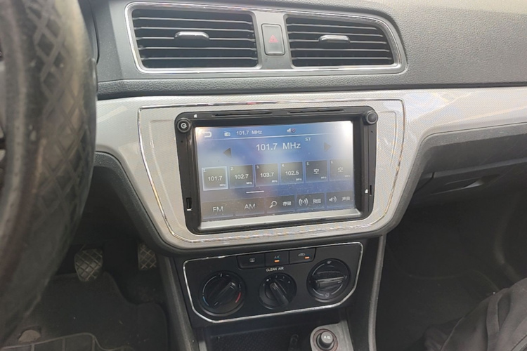 Volkswagen Lavida 2017 car image #17