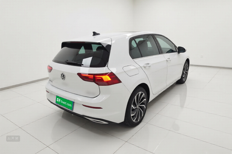Volkswagen Golf 2022 car image #7