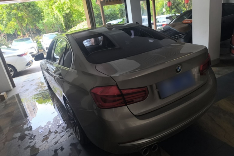 BMW 3 Series 2019 car image #5