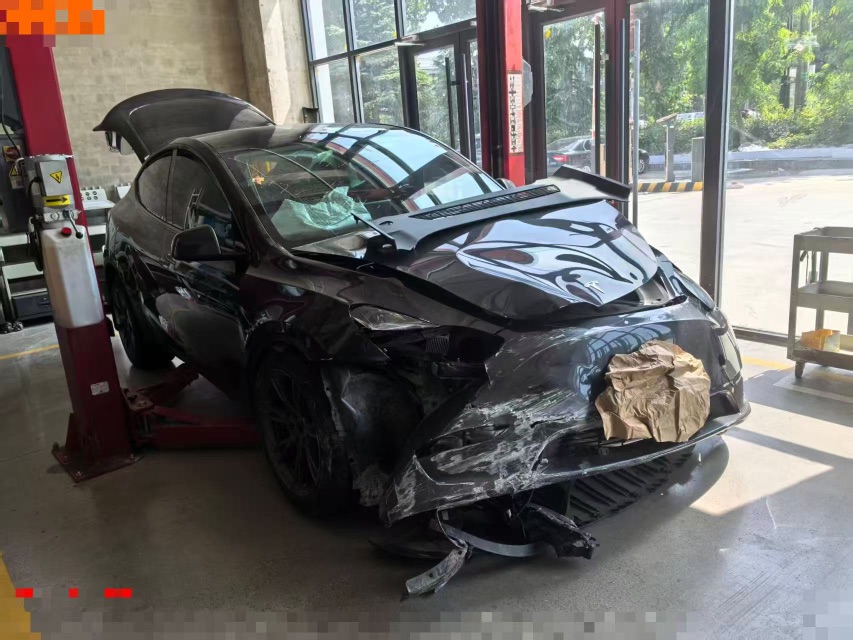 Tesla Model Y 2024 #11 Tesla Model Y 2024 car image #11