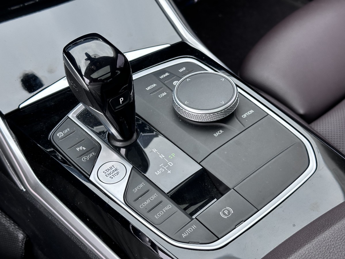 BMW 3 Series 2021 #9 BMW 3 Series 2021 car image #9