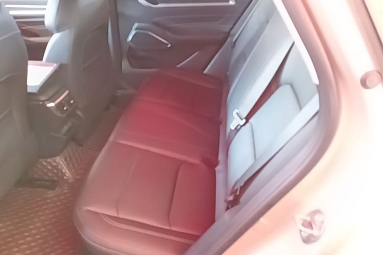 GEELY Emgrand 2022 #17 GEELY Emgrand 2022 car image #17