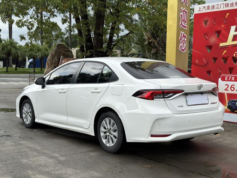Toyota Corolla 2022 изображение автомобиля #5