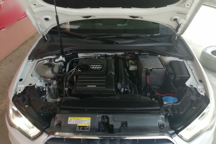 Audi A3 2016 car image #22