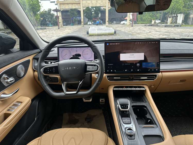 Chery Arrizo 8 2025 car image #8
