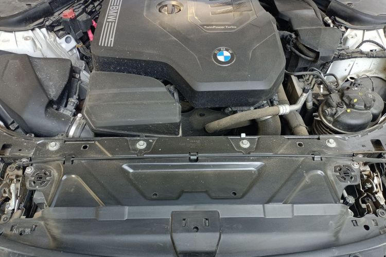 BMW 3 Series 2022 car image #22