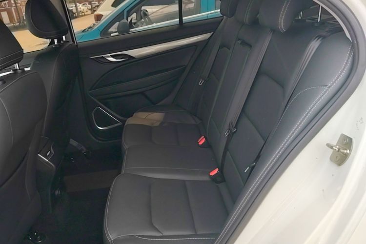GEELY Emgrand 2020 car image #17
