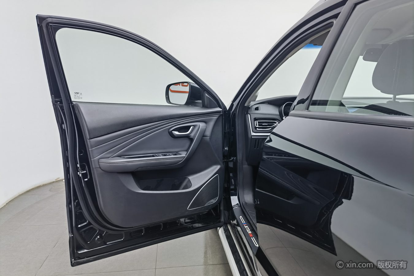 Jetour X70M 2023 #8 Jetour X70M 2023 car image #8