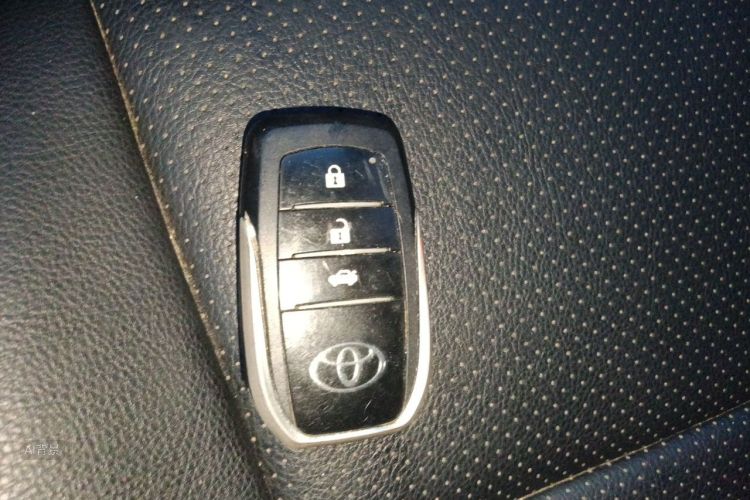 Toyota Vios 2017 #10 Toyota Vios 2017 car image #10