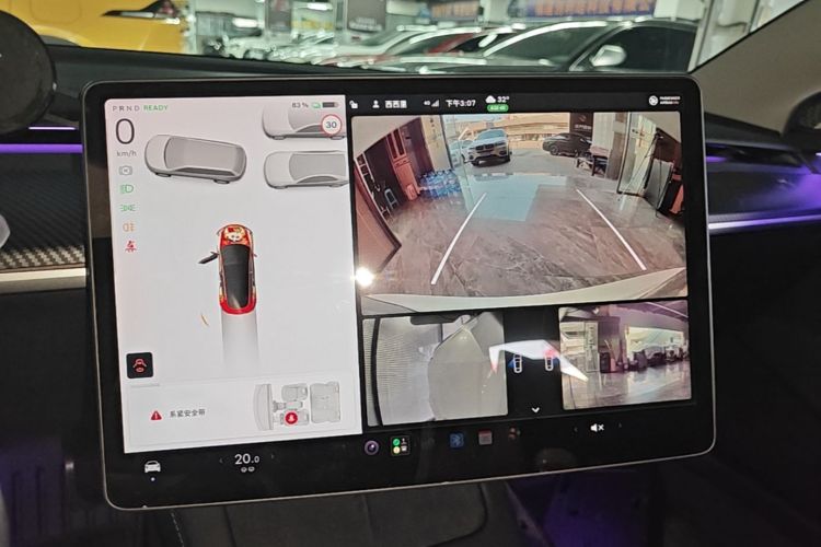 Tesla Model 3 2022 car image #17