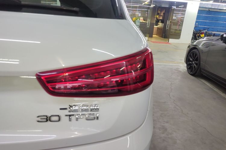 Audi Q3 2019 #8 Audi Q3 2019 car image #8
