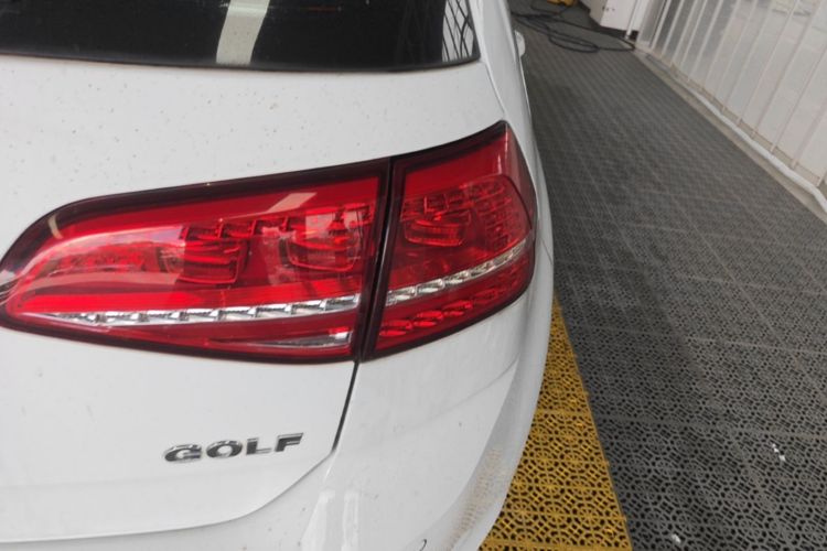 Volkswagen Golf 2016 car image #8