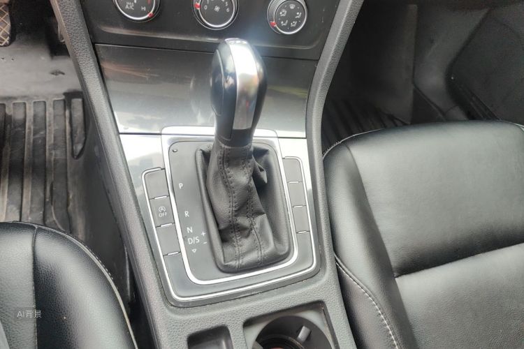 Volkswagen Golf 2019 #16 Volkswagen Golf 2019 car image #16